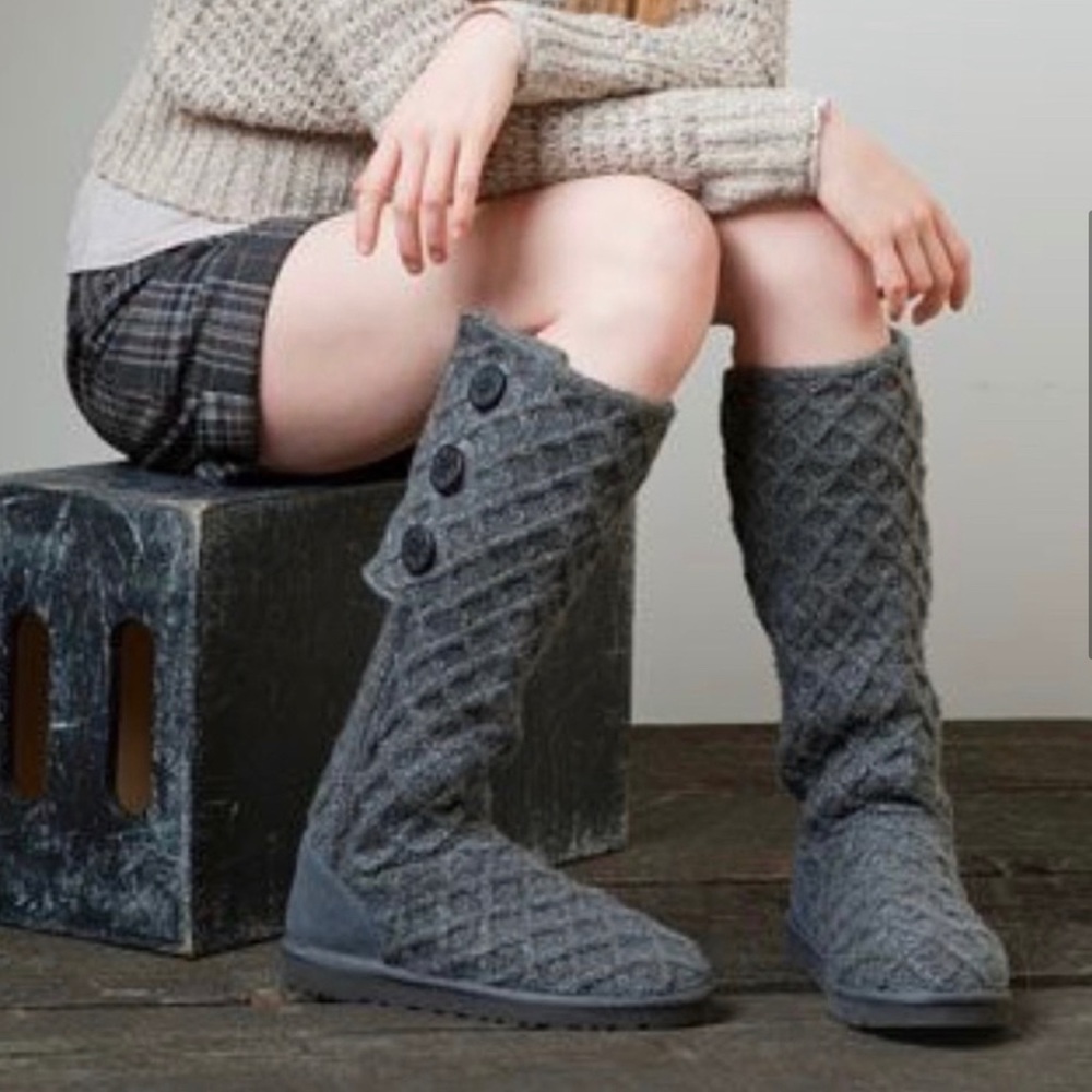 UGG Lattice Cardy Boot size 6